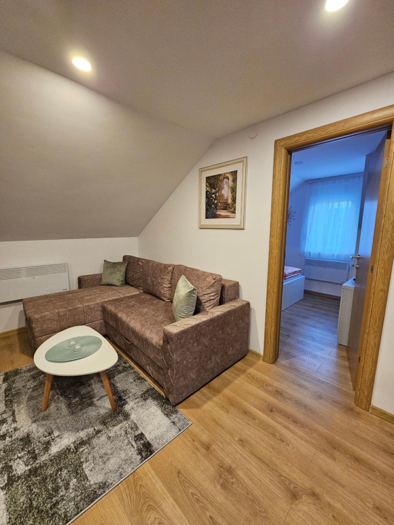Apartmani Lotus เวิร์ดนิค ภายนอก รูปภาพ
