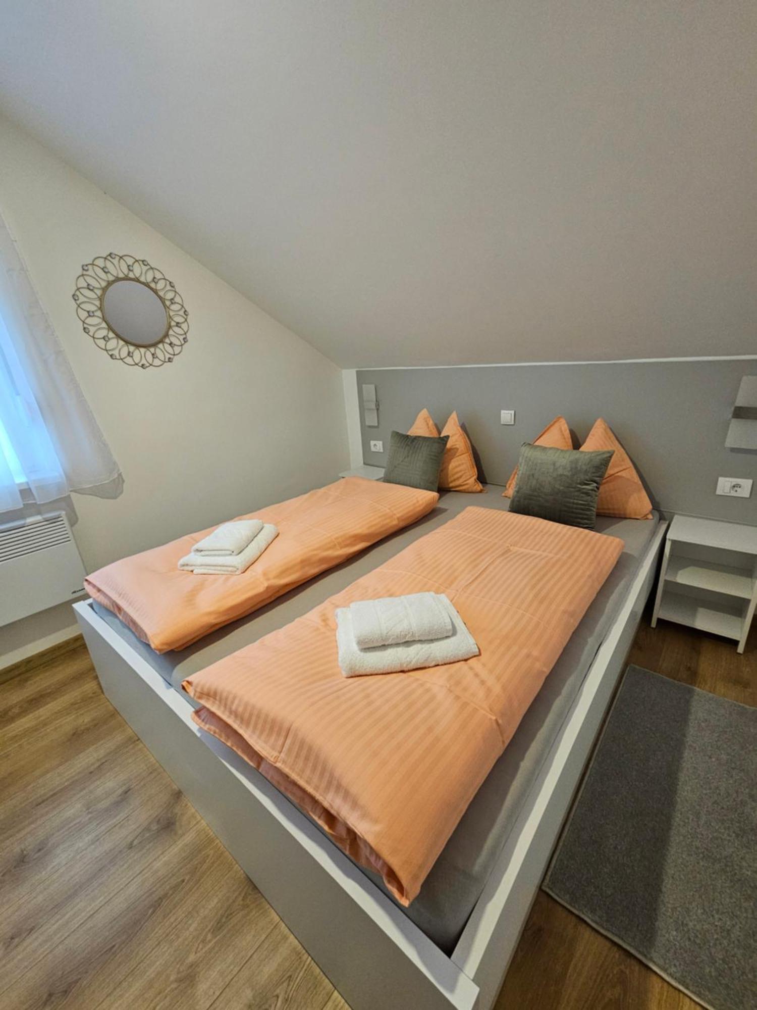 Apartmani Lotus เวิร์ดนิค ภายนอก รูปภาพ